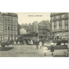 CPA: BREST, La Place du Chateau (Animation), vers 1900