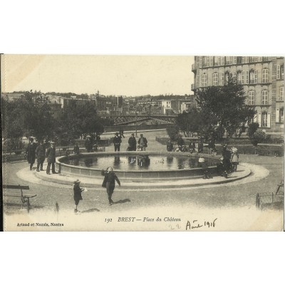 CPA: BREST, Le Bassin Place du Chateau, vers 1910