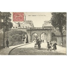 CPA: BREST, Porte Foy, Animée, 1907