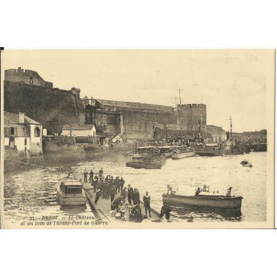 CPA: BREST, Un coin de l'Avant-Port, Années 1920