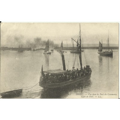 CPA: BREST,Vue dans le Port, effet de nuit, vers 1900