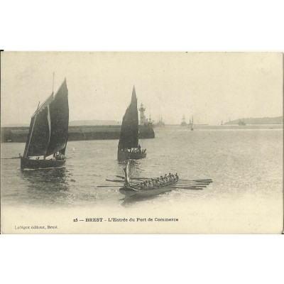 CPA: BREST, L'entrée dans le Port de Commerce (voile), vers 1900