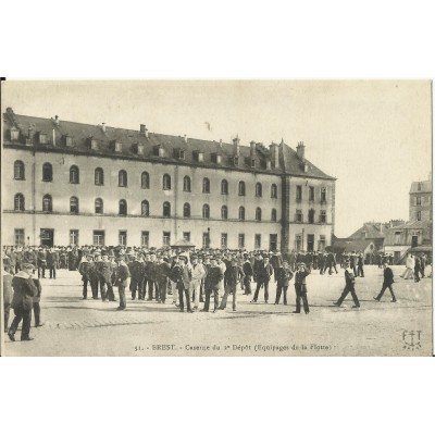 CPA: BREST, Caserne du 2e Dépot,Equpages de la Flotte (1910)