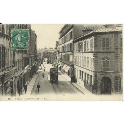 CPA: BREST, Une vue de la rue de Siam, vers 1910