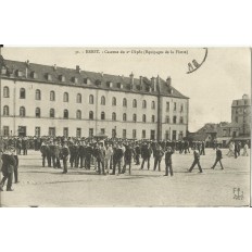 CPA: BREST, Equipages de la Flotte, Caserne du 2e Dépot, vers 1910