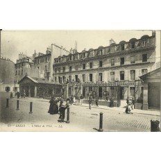 CPA: BREST, DEVANT L'HOTEL DE VILLE, vers 1910