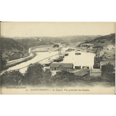 CPA: SAINT-BRIEUC, Le Légué, vue Générale des Basssins, années 1920