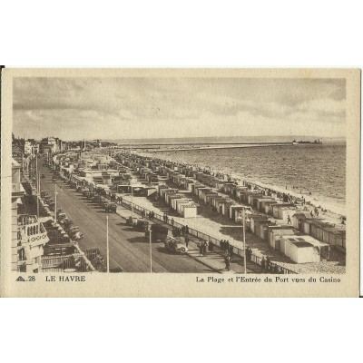 CPA: LE HAVRE, La Plage et l'Entrée du Port, années 1920