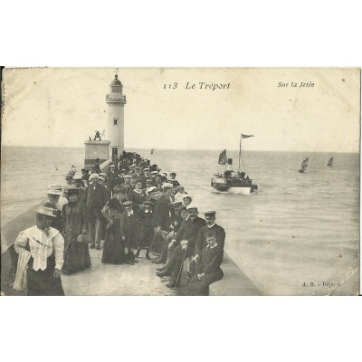 CPA: LE TREPORT, Sur la Jetée, Animée, Années 1900