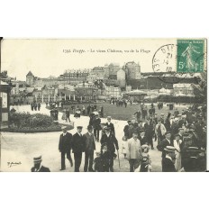 CPA: DIEPPE, Le Vieux Chateau vu de la Plage, Animé, vers 1900.