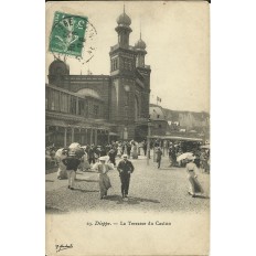 CPA: DIEPPE, La TERRASSE DU CASINO, Animée, vers 1900.