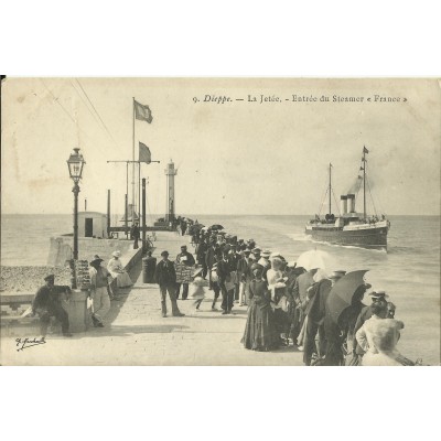 CPA: DIEPPE, La Jetée et le Streamer "France", vers 1900.