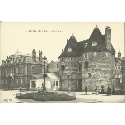 CPA: DIEPPE, Les deux Vieilles Tours, vers 1900.